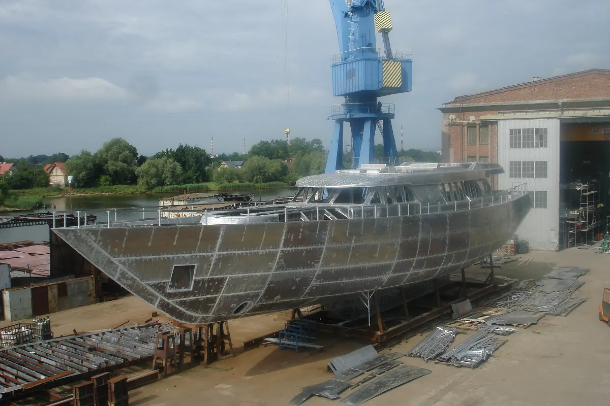 NO RESERVE: Casco Barracuda Design 45m